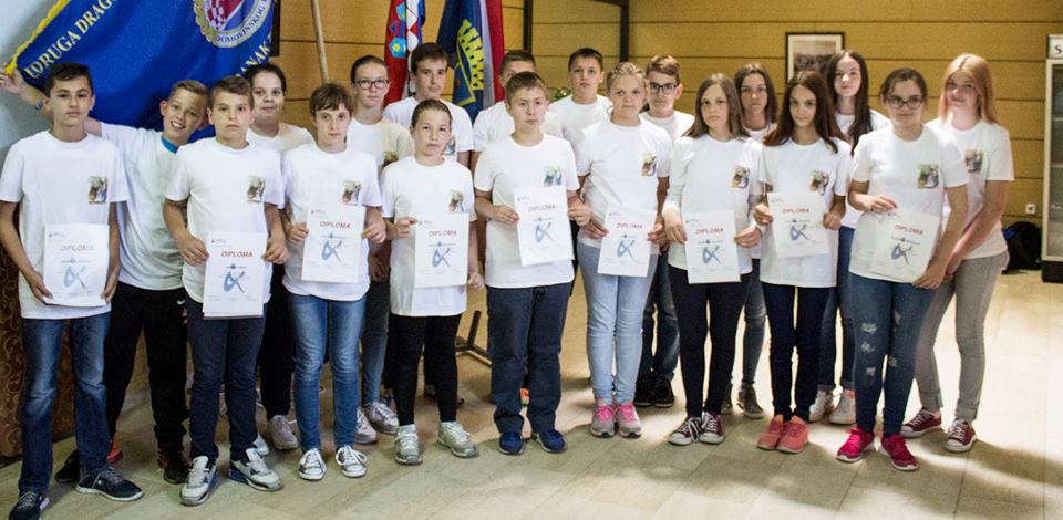 18920465_794914633994877_6630511601102833415_n