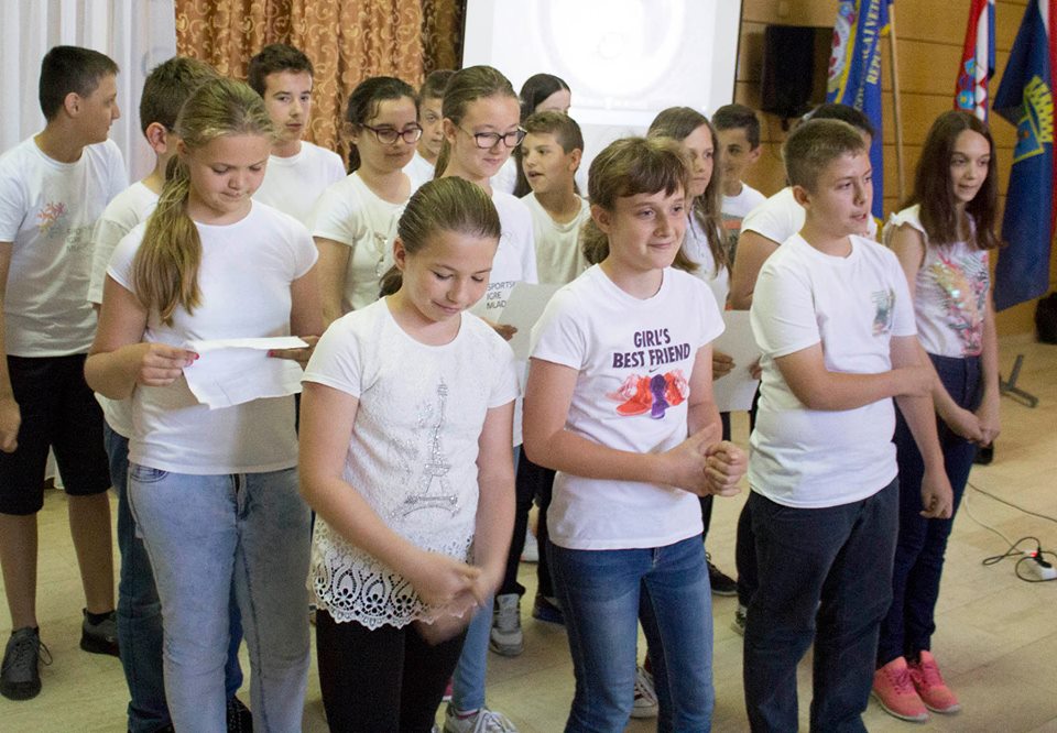 18921689_794910247328649_96849655079102478_n