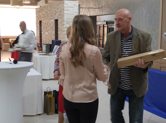 20180418_141255_Burst01