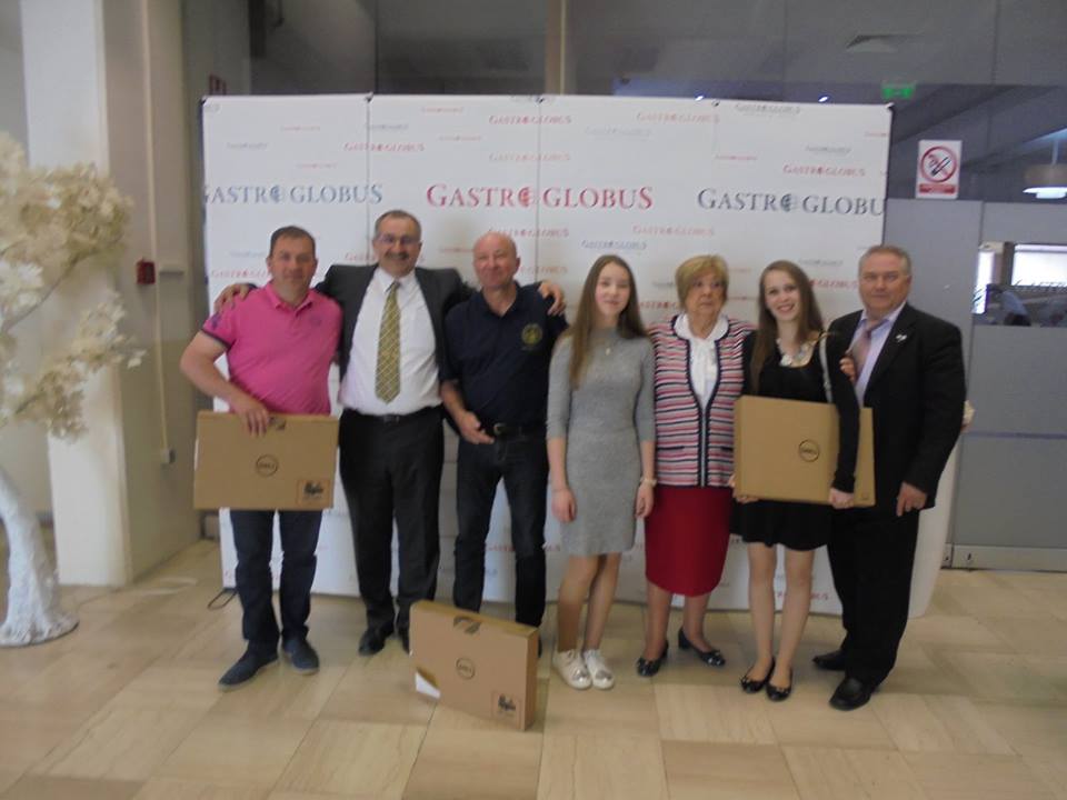 30741232_1685083638239750_6192317185461846016_n