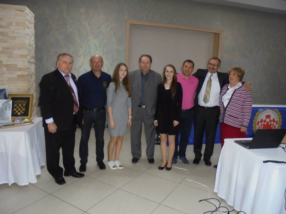 30742303_1685082991573148_6933944620279660544_n