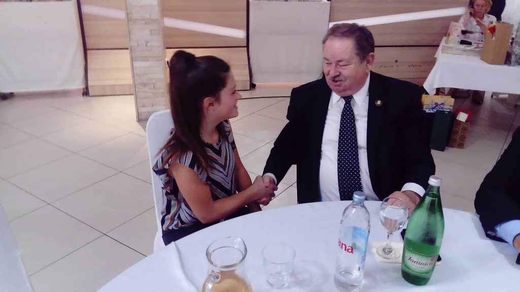 56744686_345318476114159_6346310519145627648_n