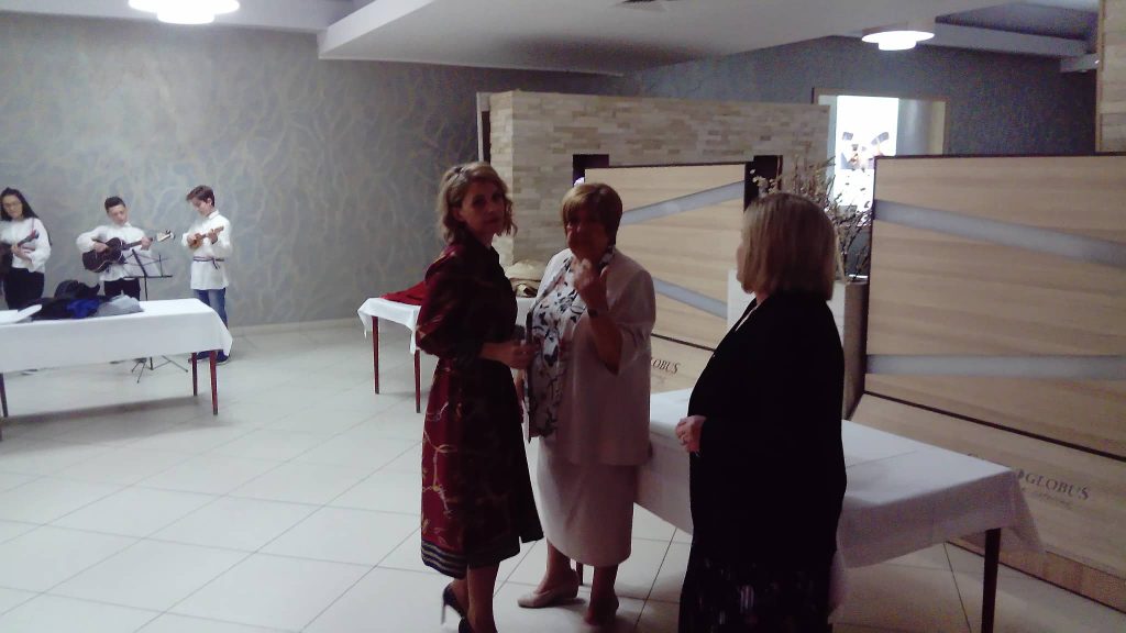 57209098_590965491309124_8432533038558085120_n