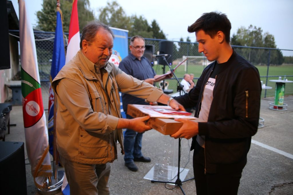 IMG-1e4ed7a3ffc10c4aa176605dc481ebcf-V