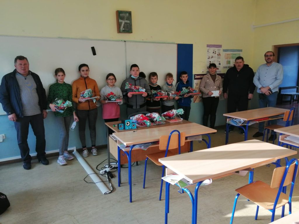 7e5614aa-3ba4-4ca2-b84d-189d65a2f749